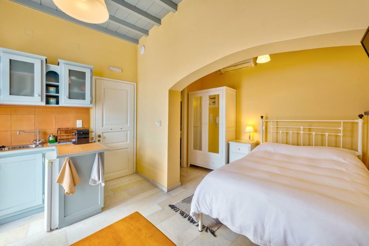 Island Of Luxury * Ermoupoli