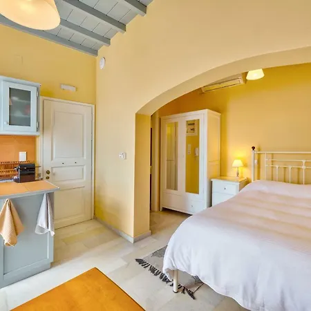 Island Of Luxury Apartments Ermoupoli Exterior photo